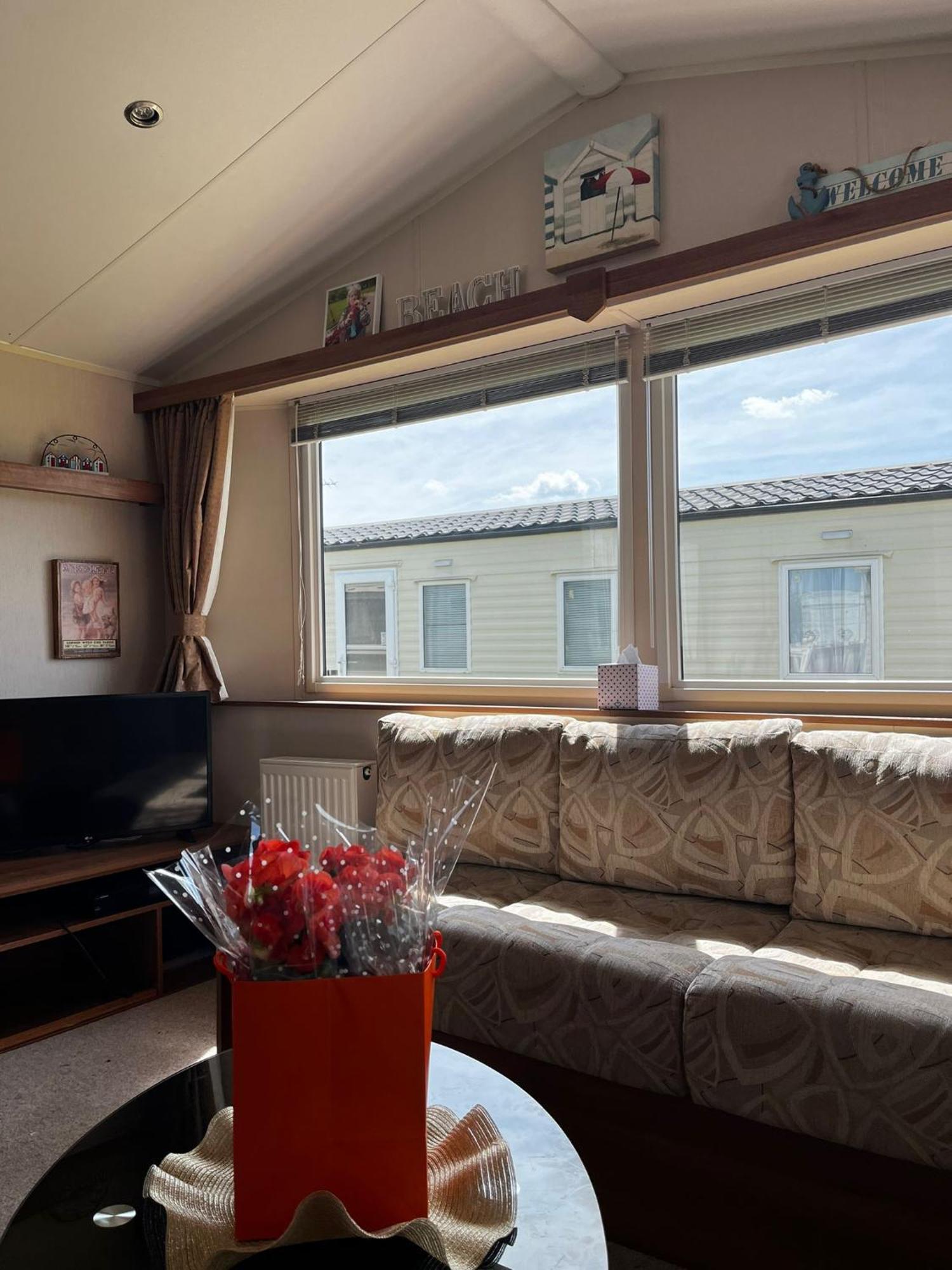 וויטסטייבל Seaview Holiday Rentals - Seawall מראה חיצוני תמונה
